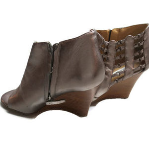 Kelsi Dagger Booties Bronze Metallic Brown Size 7